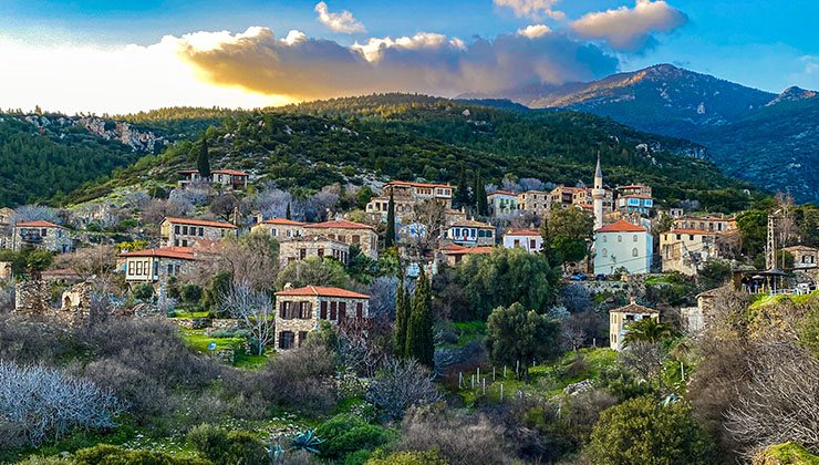 Ege’de eski bir Rum Köyü: Doğanbey