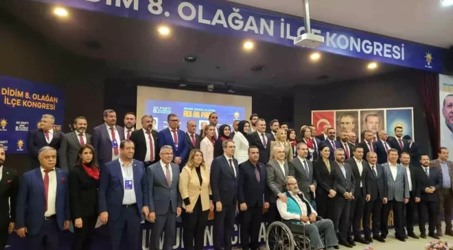 AK Parti Didim İlçe Kongresi’nde Sebahattin Akkuş yeniden başkan seçildi