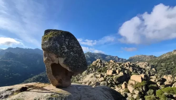 İnsan ve hayvan figürleri ile Latmos’un dev kayaları görenleri hayran bırakıyor